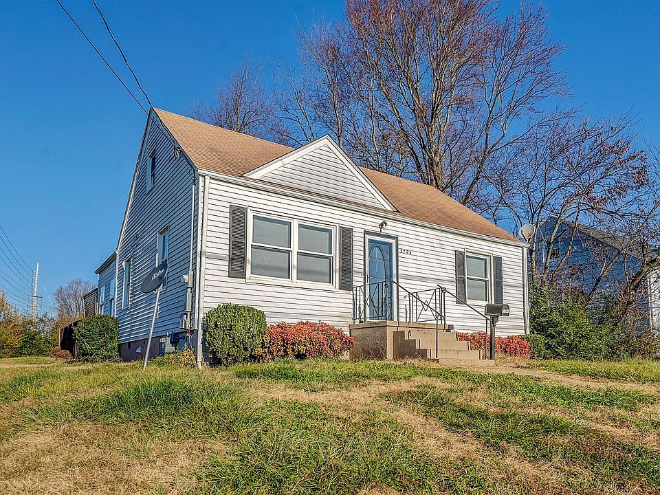 1st image of 2704 Cornell Dr NW