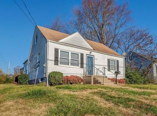 2704 Cornell Dr NW, Roanoke, VA 24012