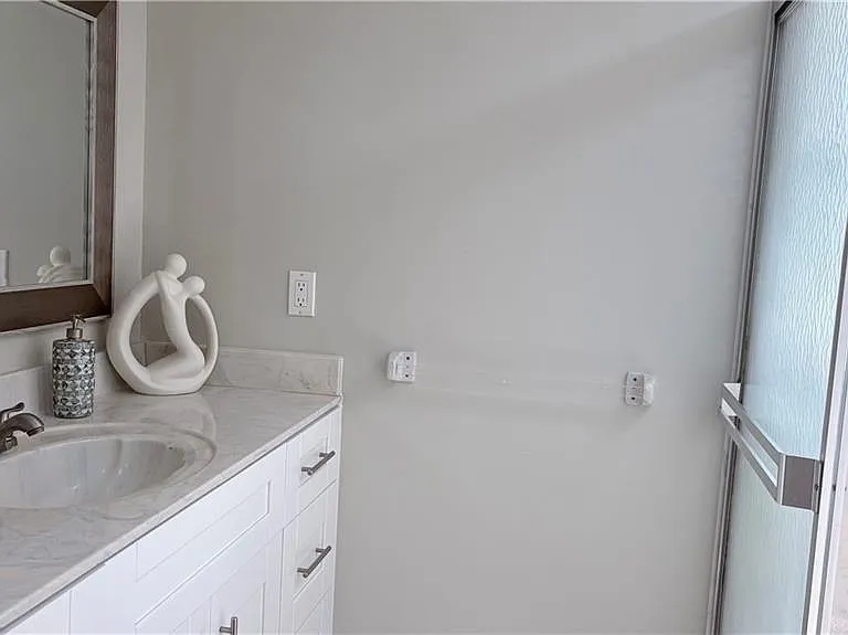 59 Camelot Gardens Blvd #110 — Photo 11