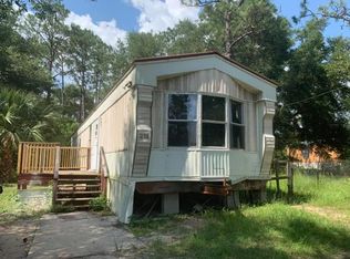 230 Rubens Ln, Defuniak Springs, FL 32433