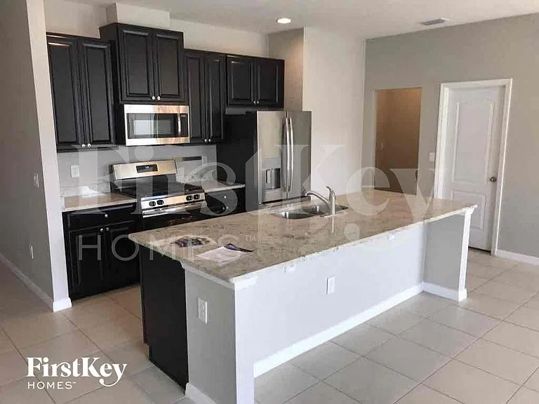 12221 Blue Pacific Dr — Photo 4