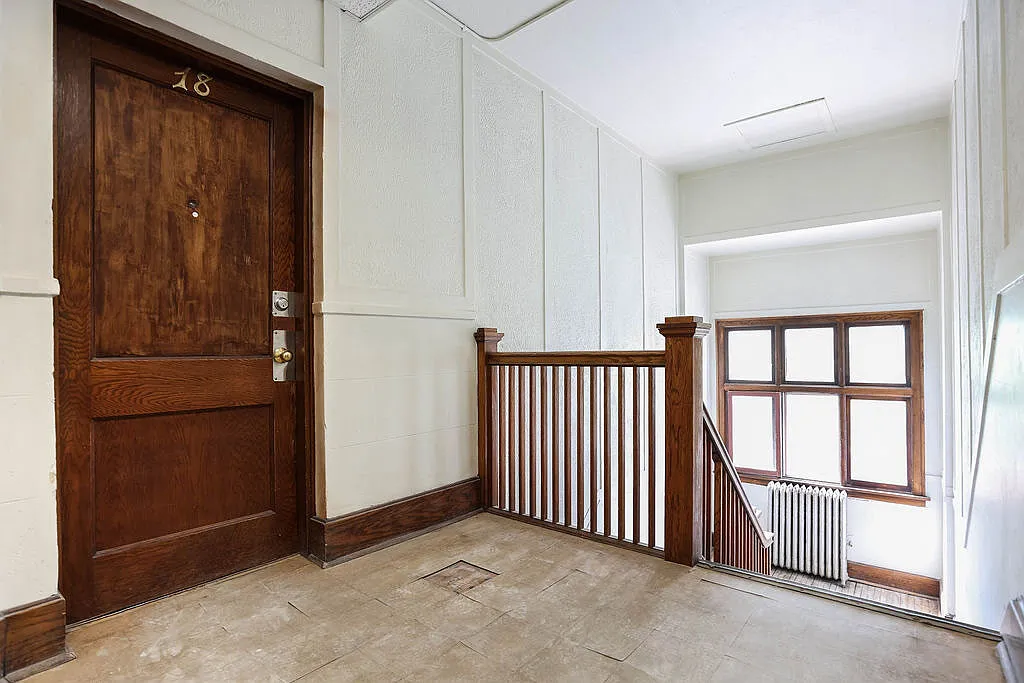 Sparling Apartments — Photo 3