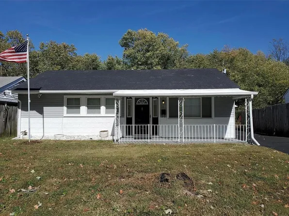 24 Delores Dr, Cahokia, IL 62206