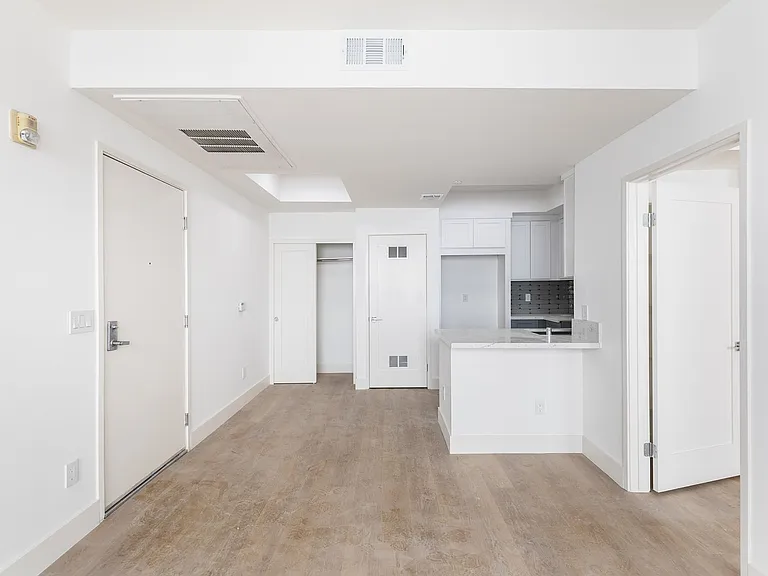 1317 Westgate Ave — Photo 10