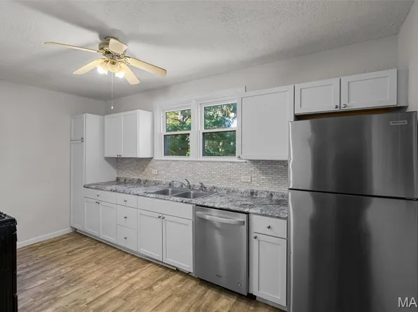 847 N Florissant Rd, Saint Louis, MO 63135