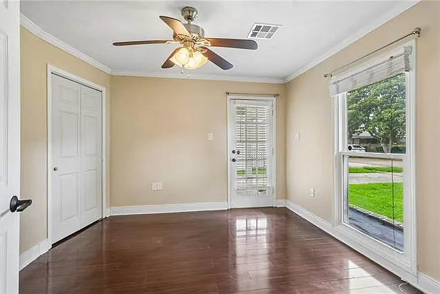 505 Raspberry St — Photo 10