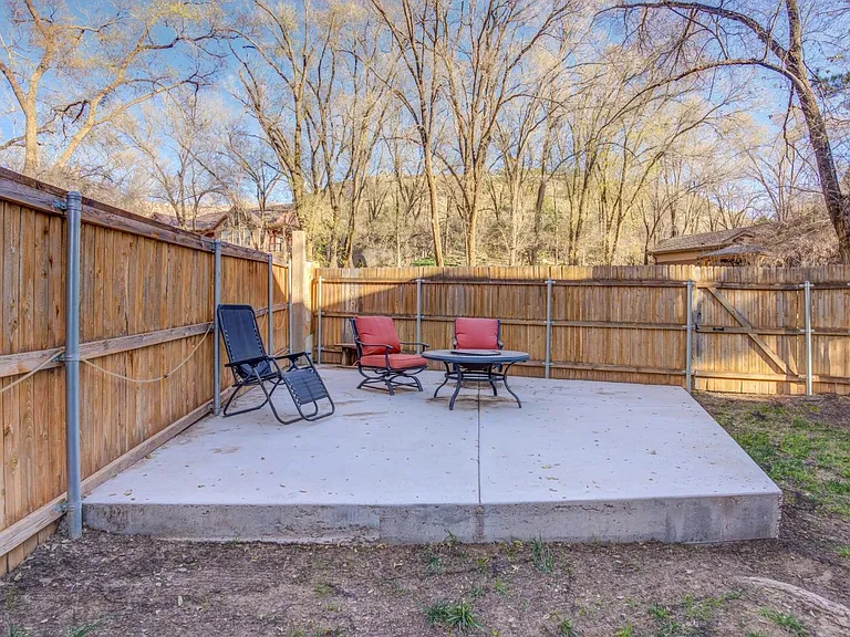 58 E Lakeshore Dr — Photo 52