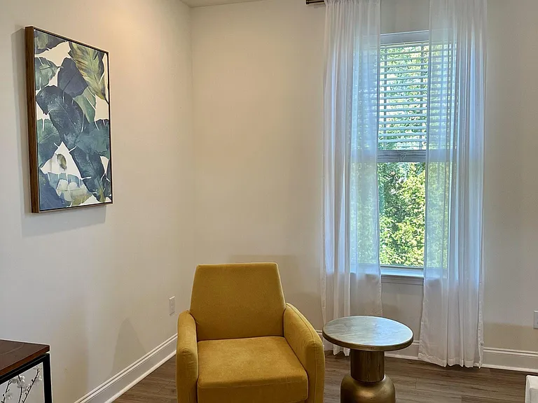 400 Simeon Dr — Photo 15