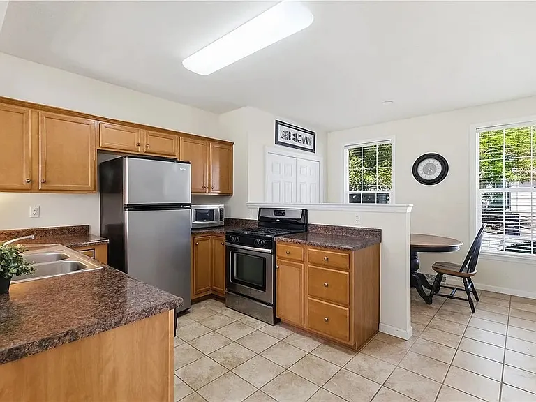 10565 Cherry Grove Ct — Photo 9