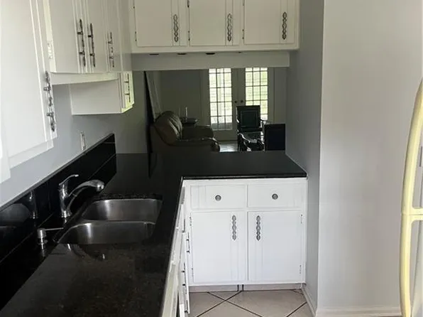 5379 Treetops Dr #M-203, Naples, FL 34113