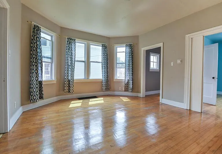 1217 Chicago St — Photo 1