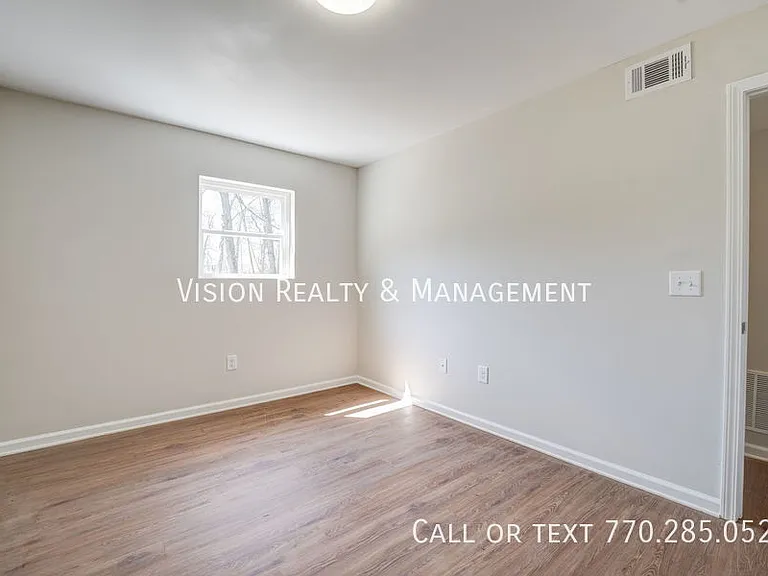 102 Sewell Rd #5 — Photo 12