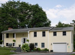 284 Stonybrook Dr, Williston, VT 05495