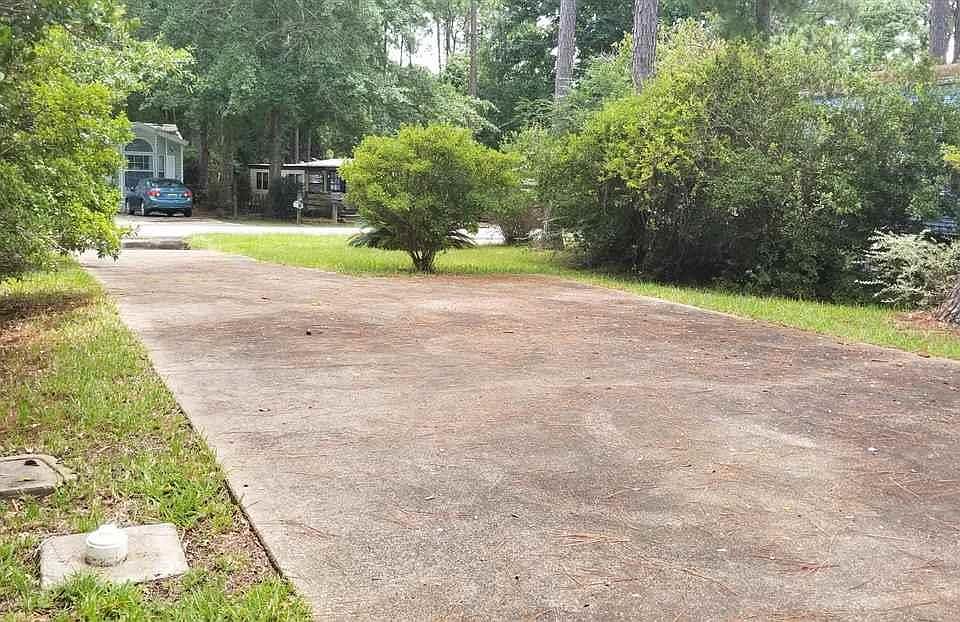 2nd image of 688 Escambia Loop