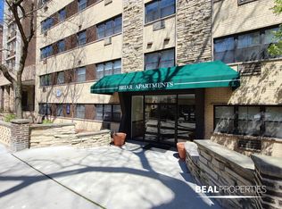 510 West Briar Place, Chicago, IL 60657