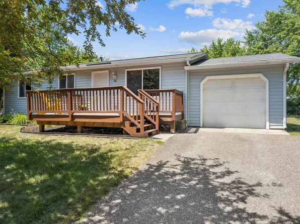 101 Highland Ln, Buffalo, MN 55313