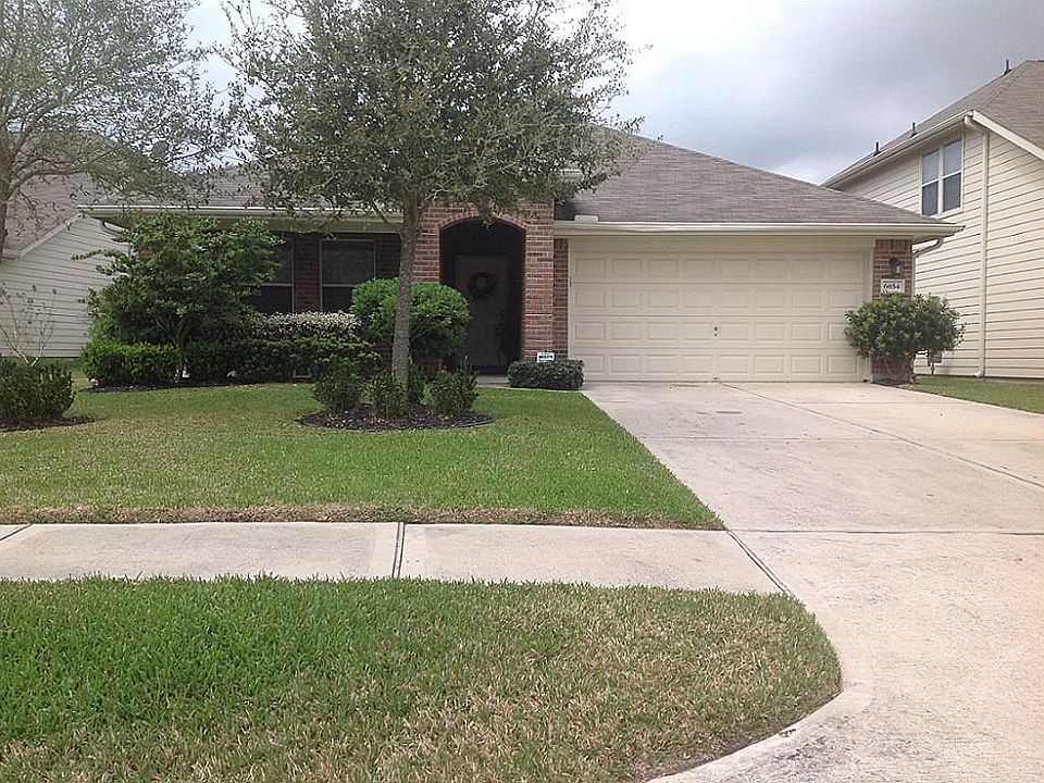 1st image of 6854 Arbor Hollow Ln