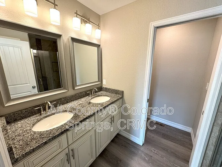 764 Brambleberry Hts — Photo 16