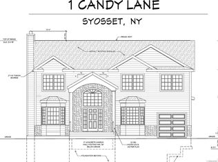 1 Candy Ln, Syosset, NY 11791