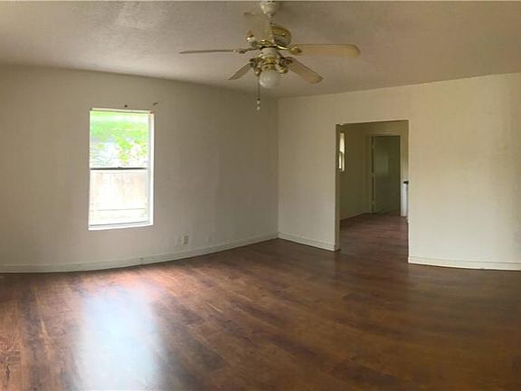 4th image of 408 1/2 N 6th St