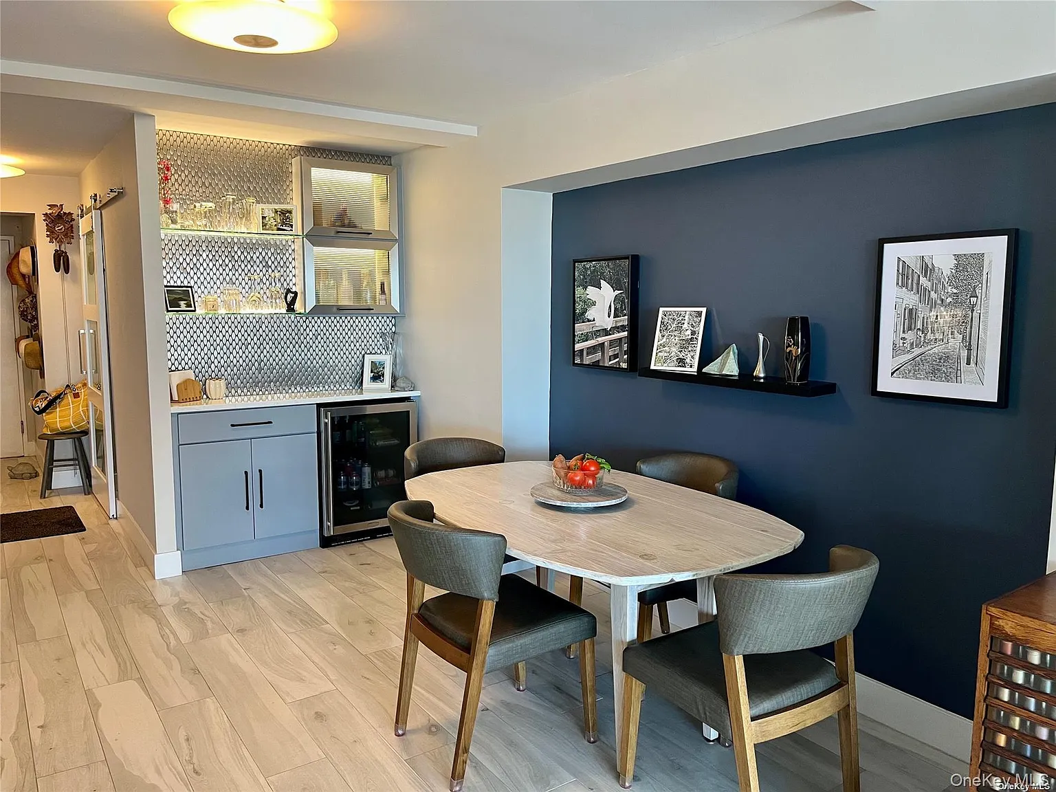 2 bed, 2.0 bath, 1246 sqft, $3,500 — Photo 3