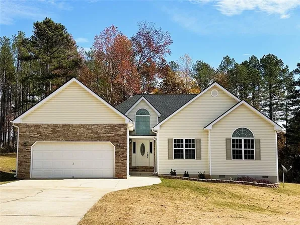 158 Hawk Ln, Carrollton, GA 30116