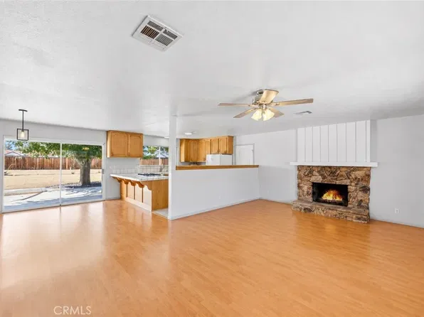 14204 Crow Rd, Apple Valley, CA 92307
