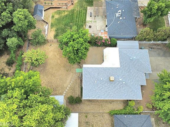 3rd image of 3283 Foothill Blvd