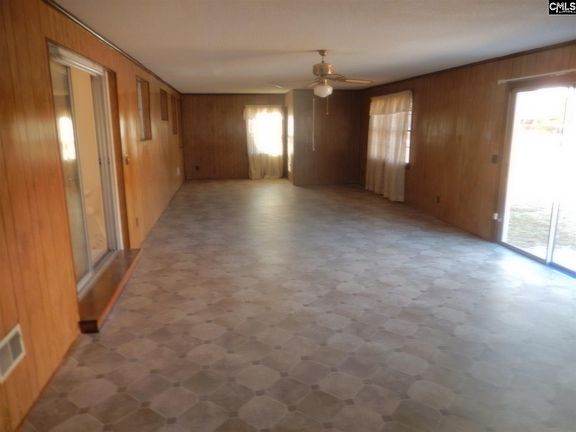 4th image of 1613 Faraway Dr