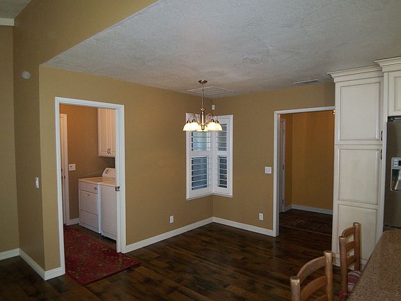 5th image of 2648 Meadow Lake Dr