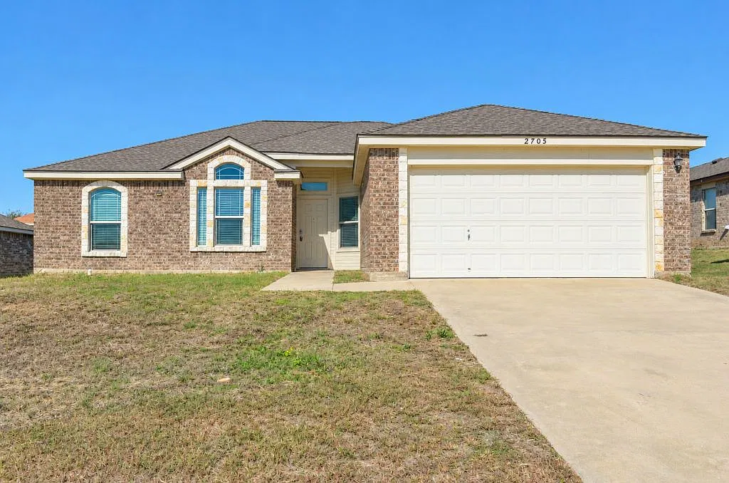 4 bed, 1620 sqft, $1,725 — Photo 1