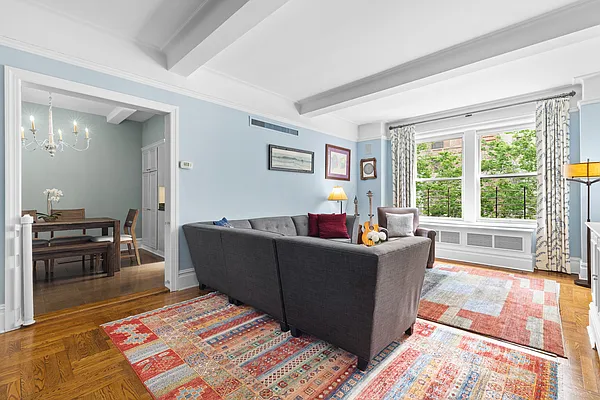 Sold by Sotheby's International Realty | media 1