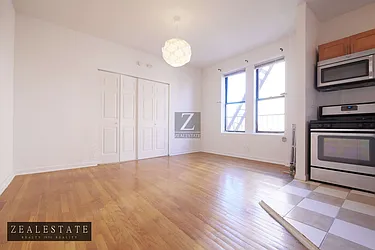 Rented by ZealEstate Group Inc