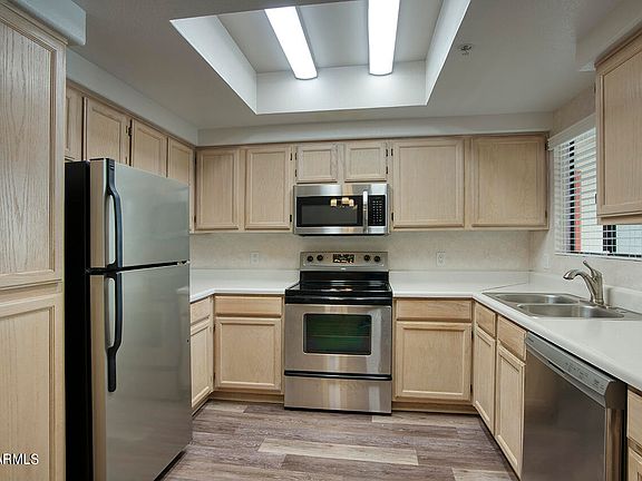 4th image of 750 E NORTHERN Avenue #2151