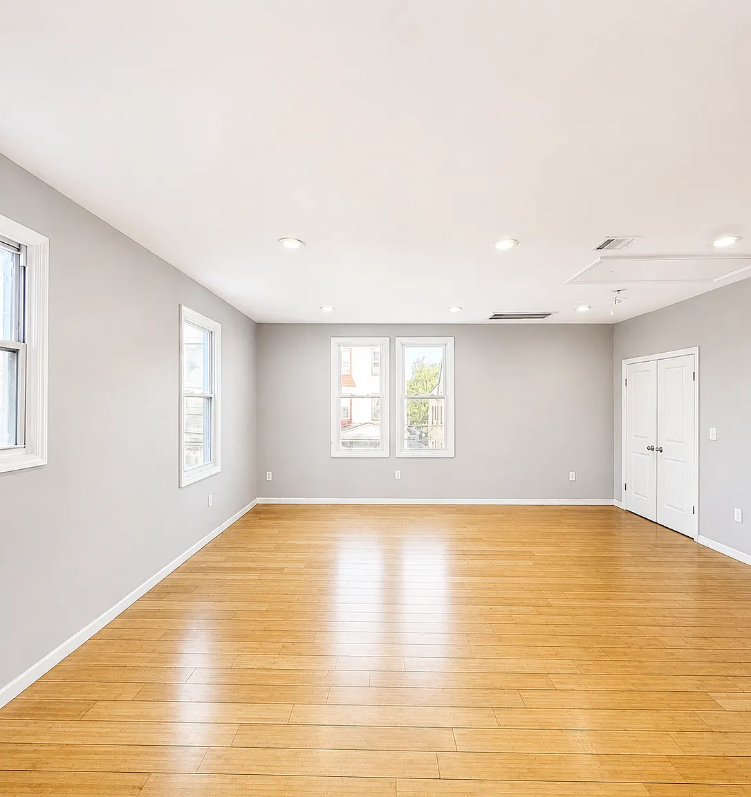 3 bed, 1000 sqft, $2,275 — Photo 2