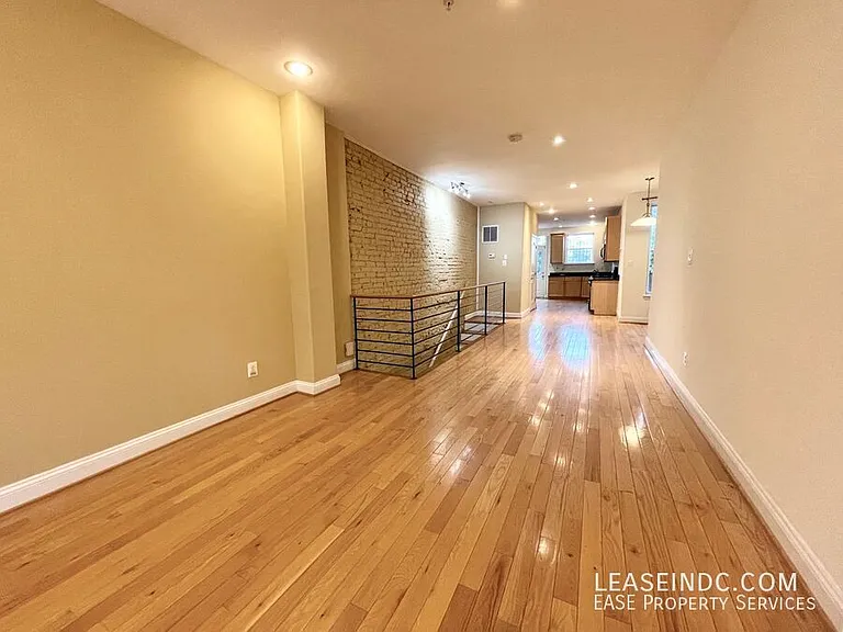 68 V St NW #1 — Photo 3