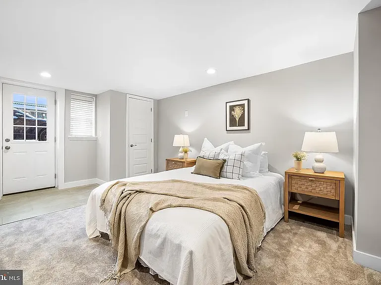 1206 S Charles St #BASEMENT — Photo 5