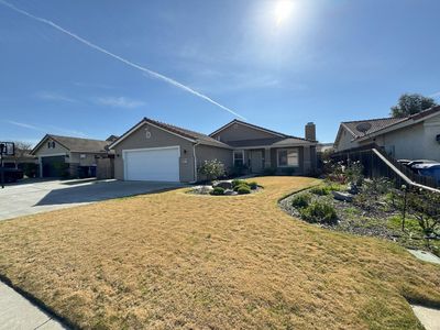 887 E Palm Dr, Hanford, CA, 93230