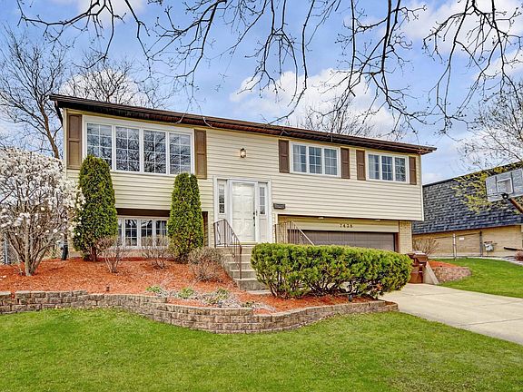 2nd image of 7438 Nottingham Dr