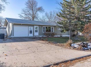 406 Davis St N, Burlington, ND 58722
