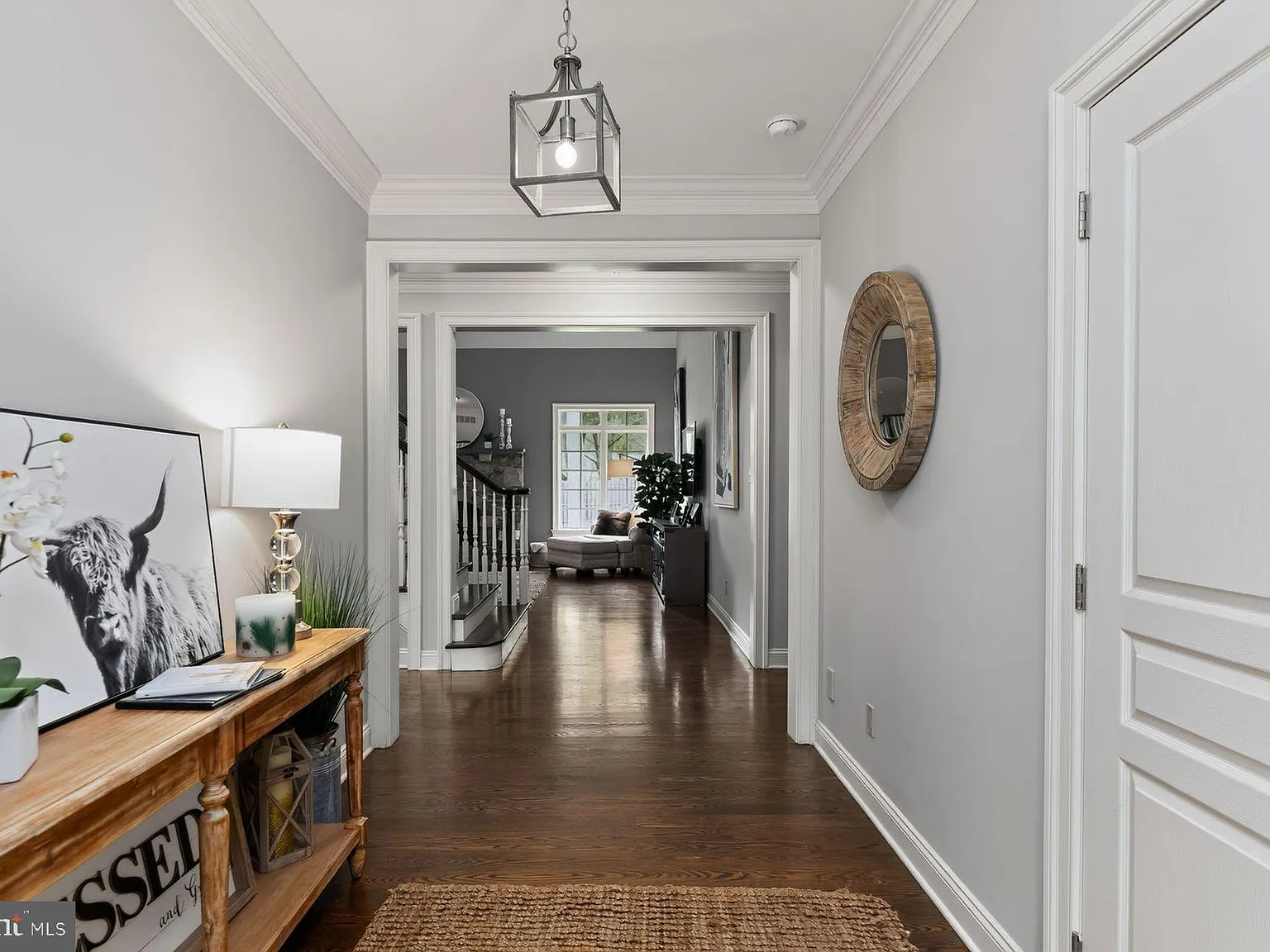 5 bed, 5.0 bath, 5781 sqft, $7,000 — Photo 4