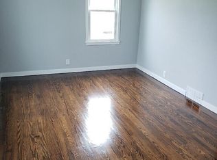 5725 Jackson St, Merrillville, IN 46410
