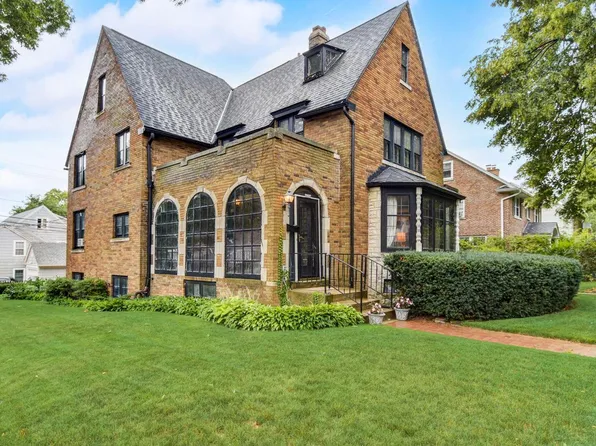 4224 North Maryland AVENUE, Shorewood, WI 53211