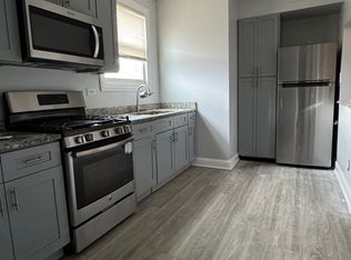 5512 W 63rd Pl #2B, Chicago, IL 60638