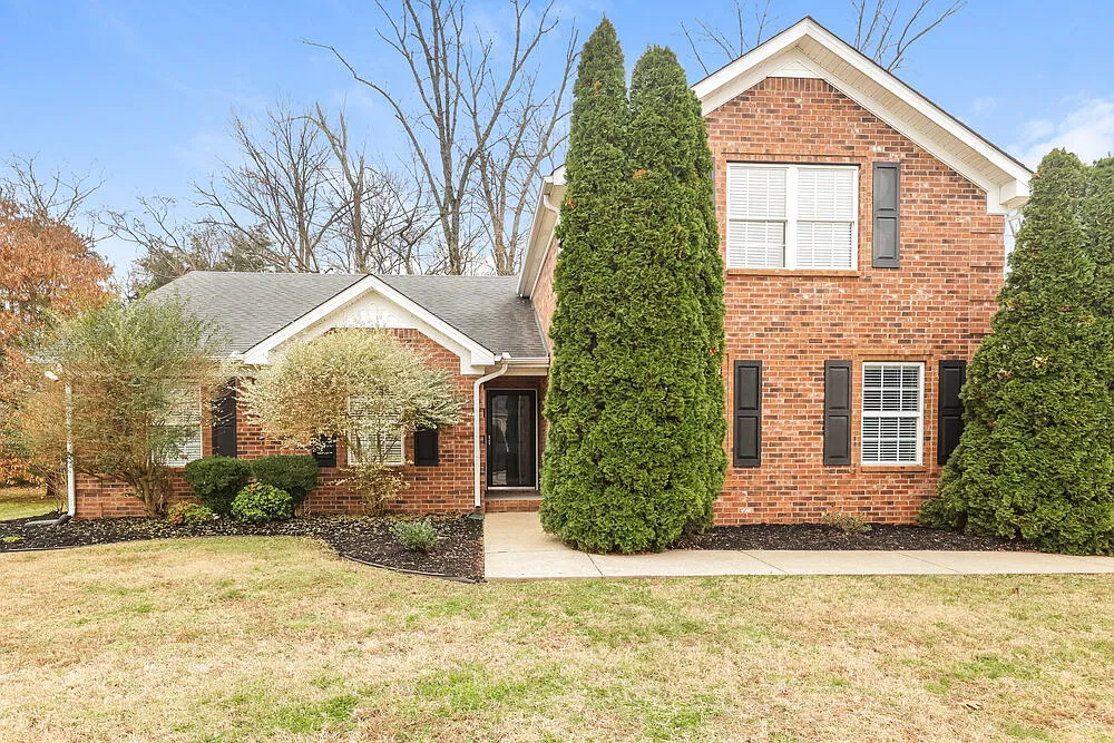 4 bed, 3.0 bath, 1875 sqft, $2,970 — Photo 1