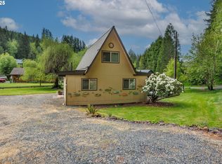 10252 Lakeview Dr, Birkenfeld, OR 97016