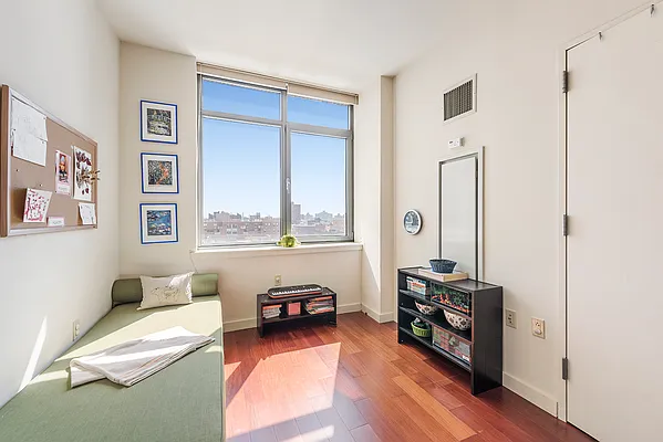 Rented by Douglas Elliman | media 17