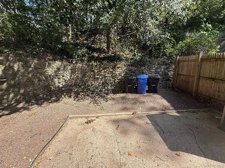 19 Cotswold Dr — Photo 19