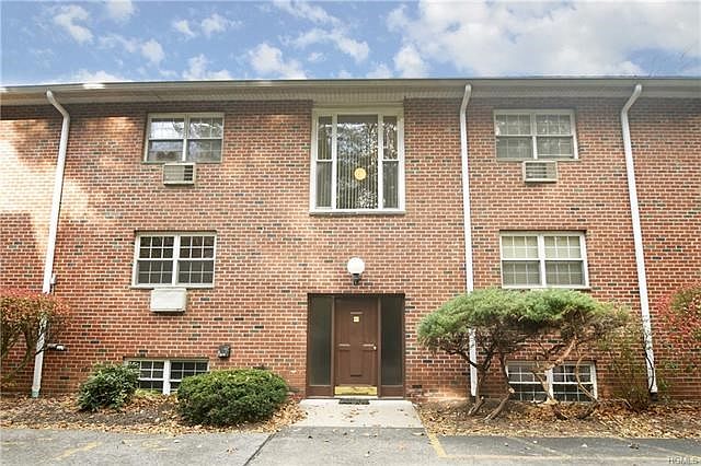 First floor home at sought after Dove Court.