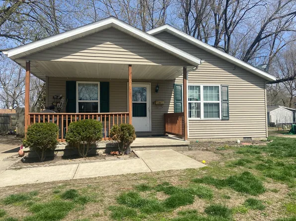 1627 Lowry Dr, Rantoul, IL 61866